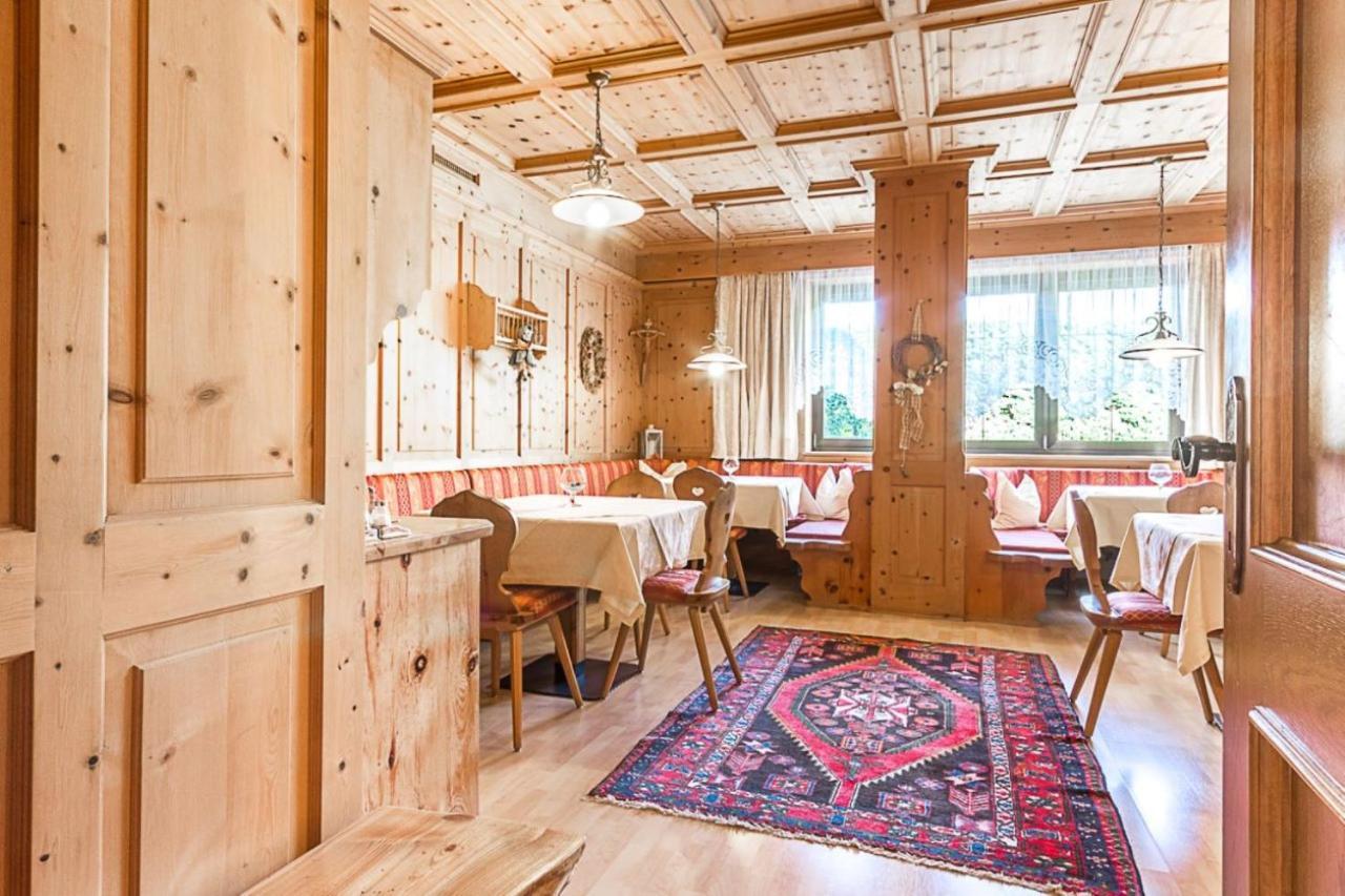 Hotel Montani Morter Esterno foto